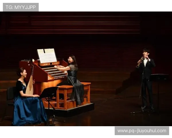 以足球裁判带球入场音乐为核心的赛场节奏解析新视角全景呈现魅力